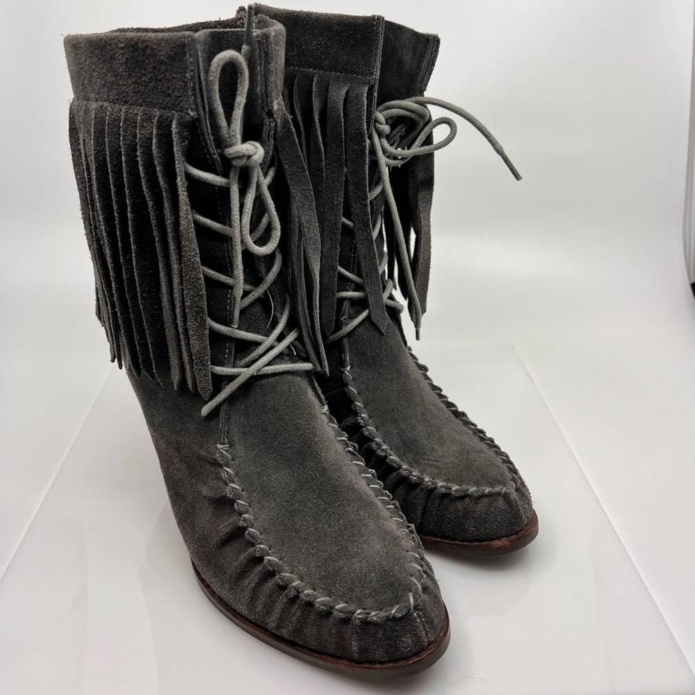 Jeffrey Campbell Lea Fringe Boots, Gray Suede size 8.5, EUC